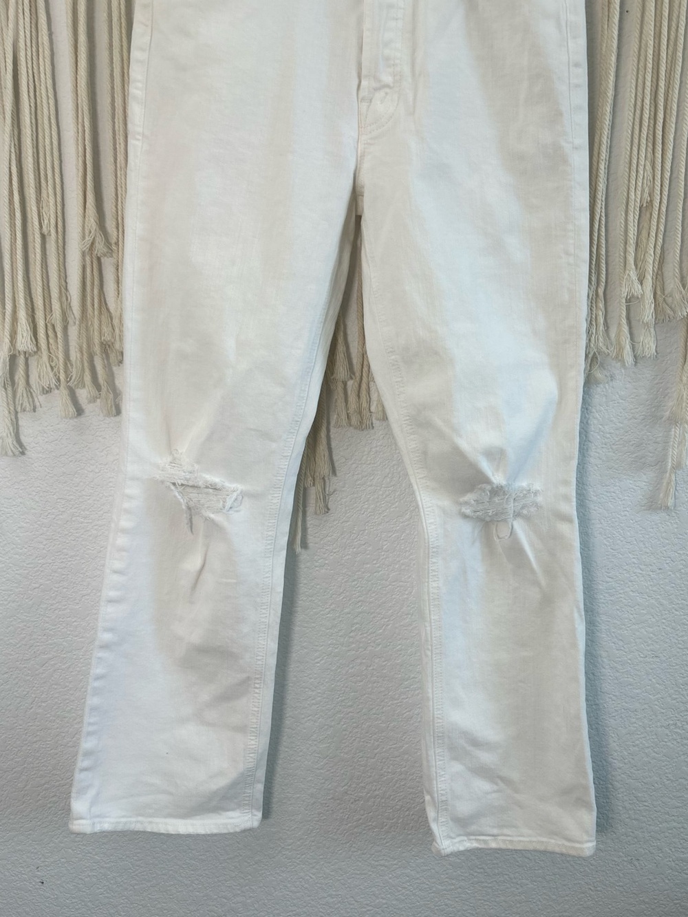 MOTHER SUPERIOR The Tripper white HighRise Straight-Leg Jeans with Knee Distress - Picture 4 of 16